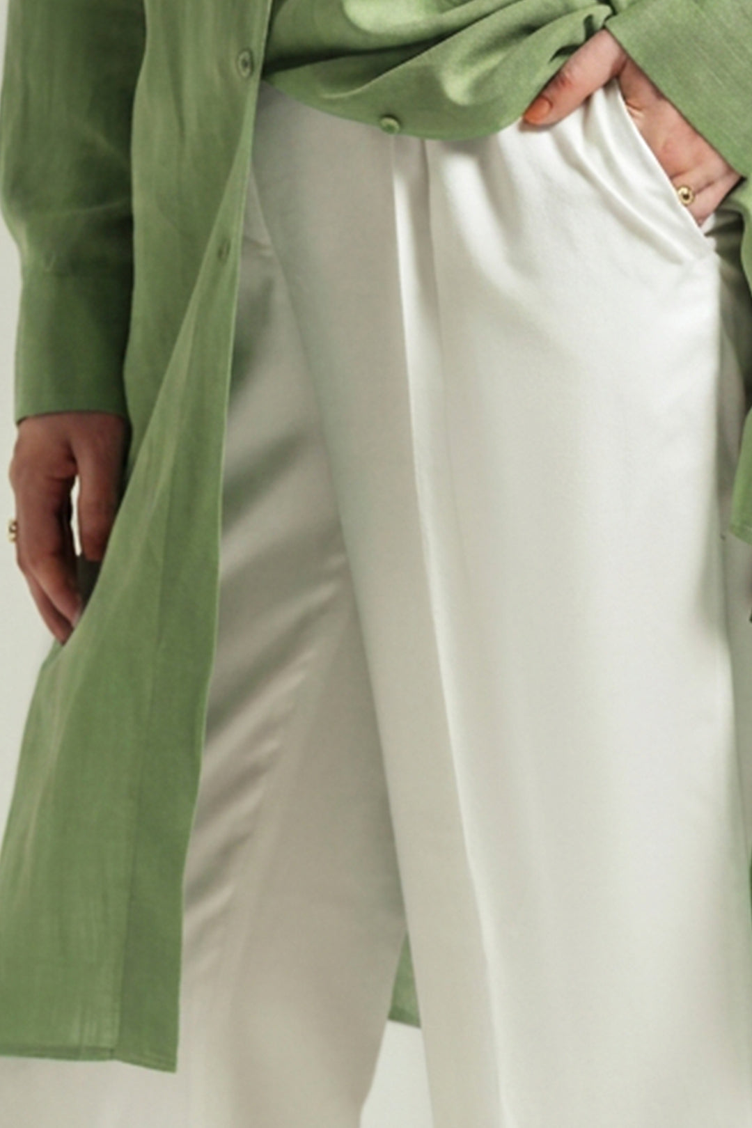 Off-White Straight Fit Trouser