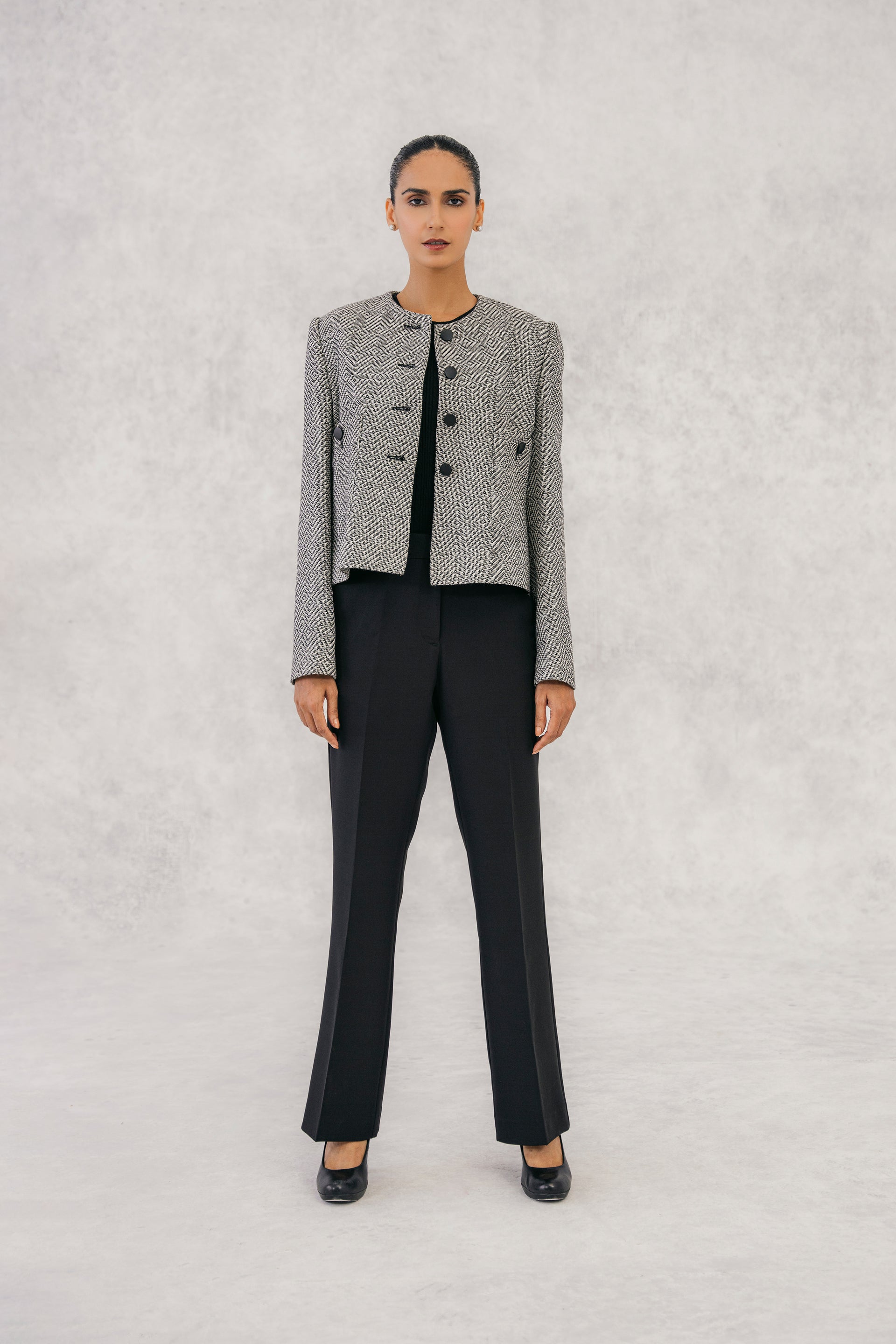 ROUND NECK TEXTURED CROPPED JACKET