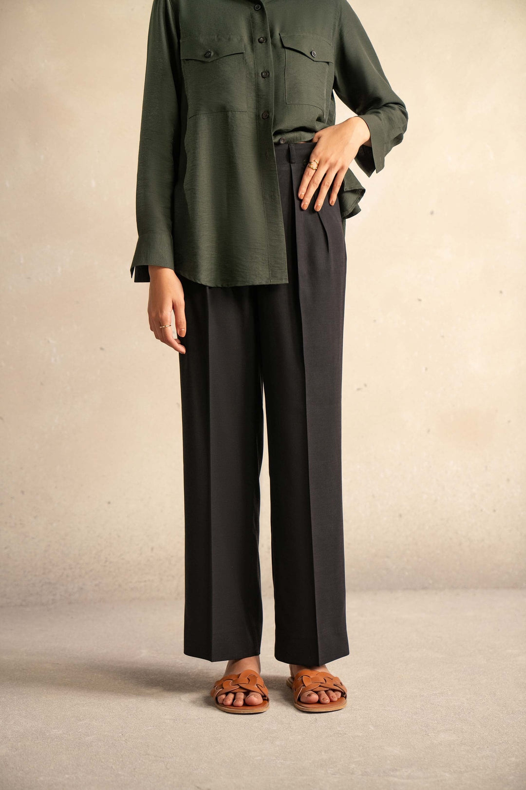 Black Wide Leg Trouser With Pleats