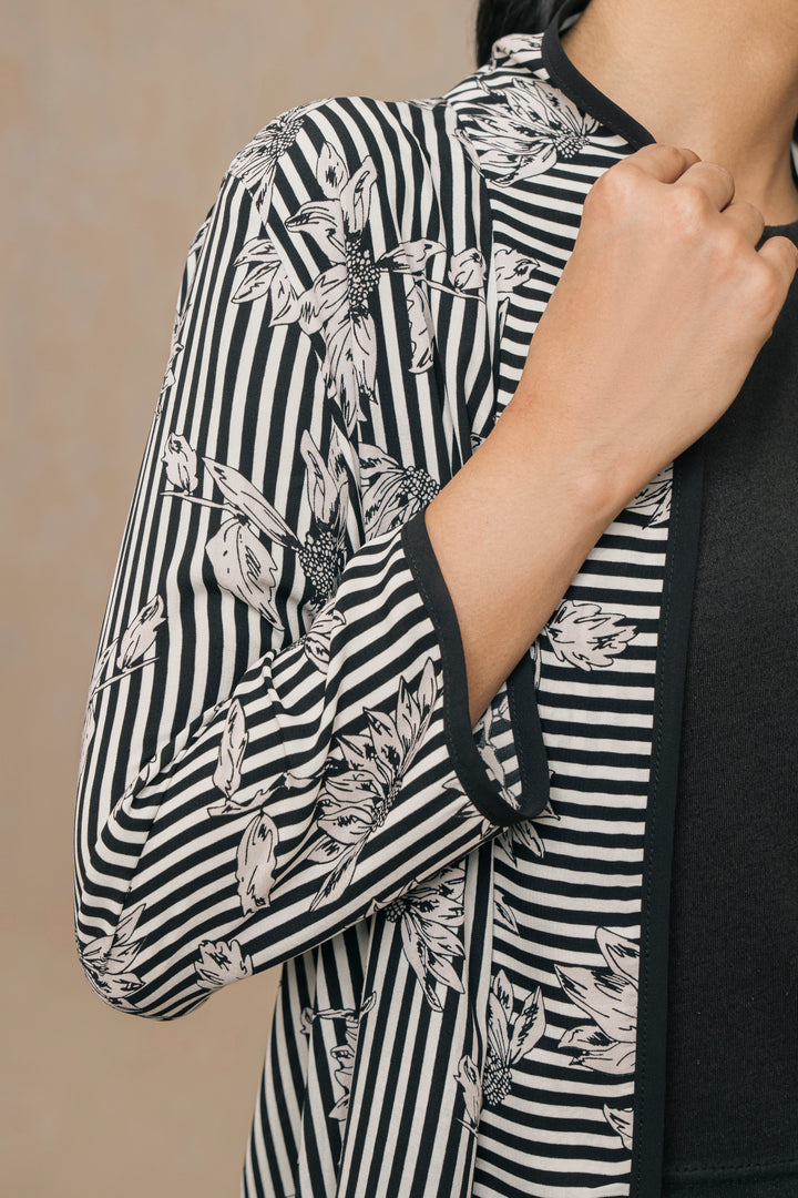 Black and White Printed Shrug