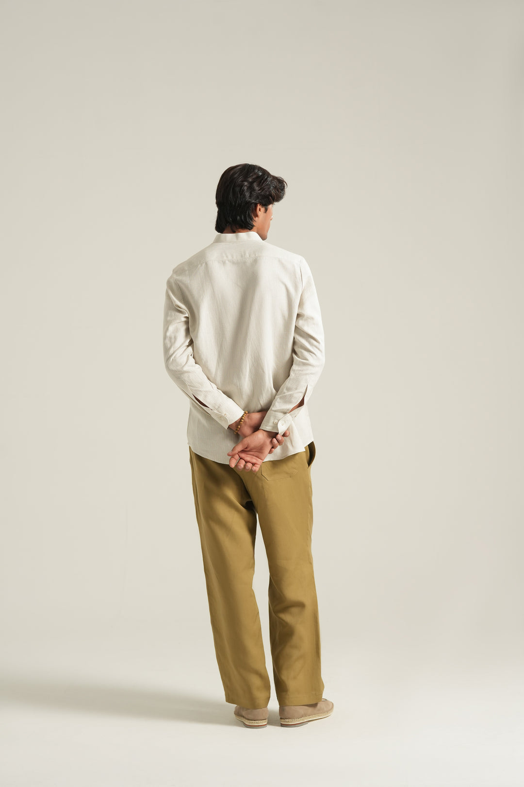 Offwhite Stiped Mao Collar Shirt