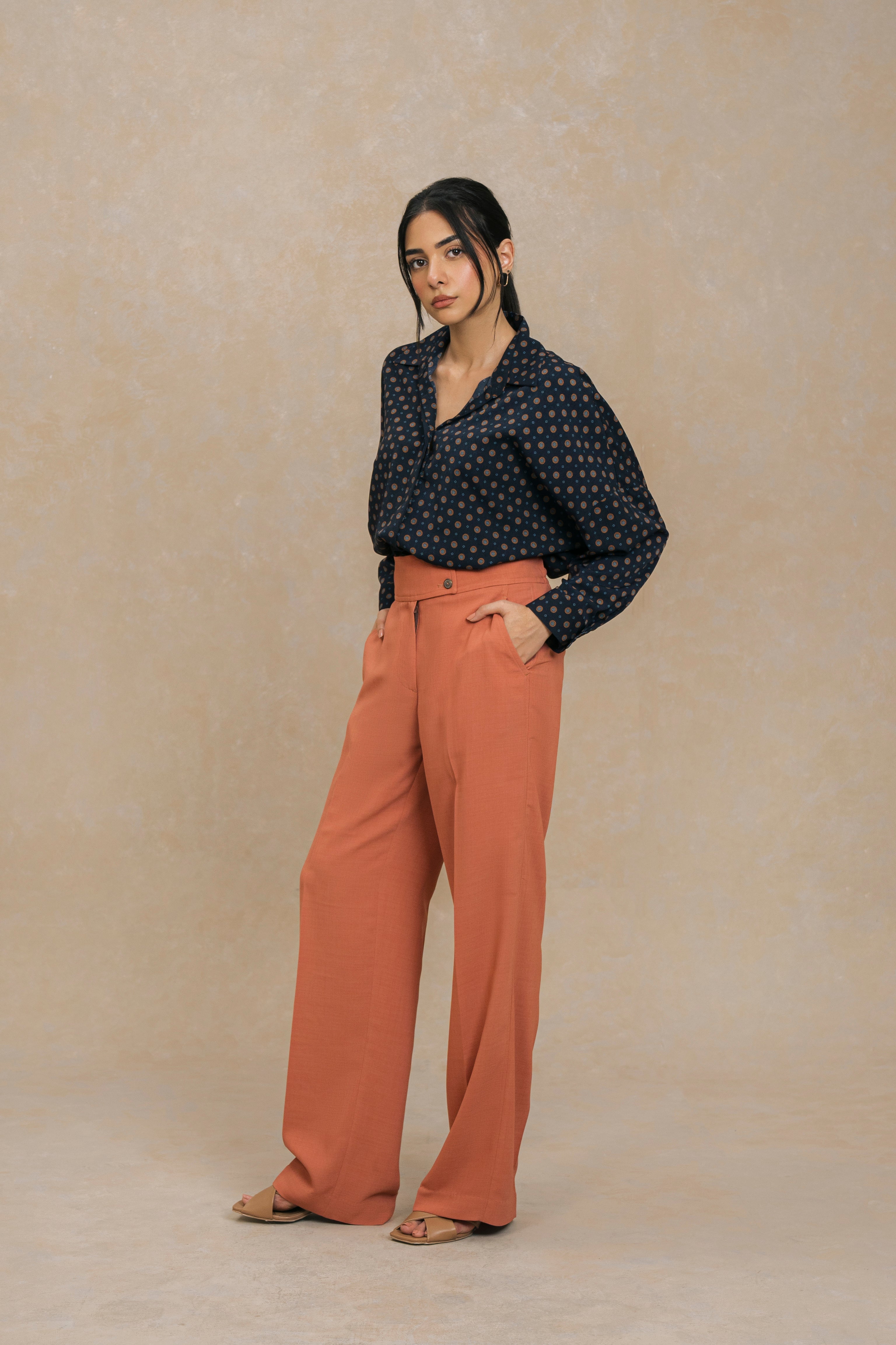 WIDE LEG TROUSER