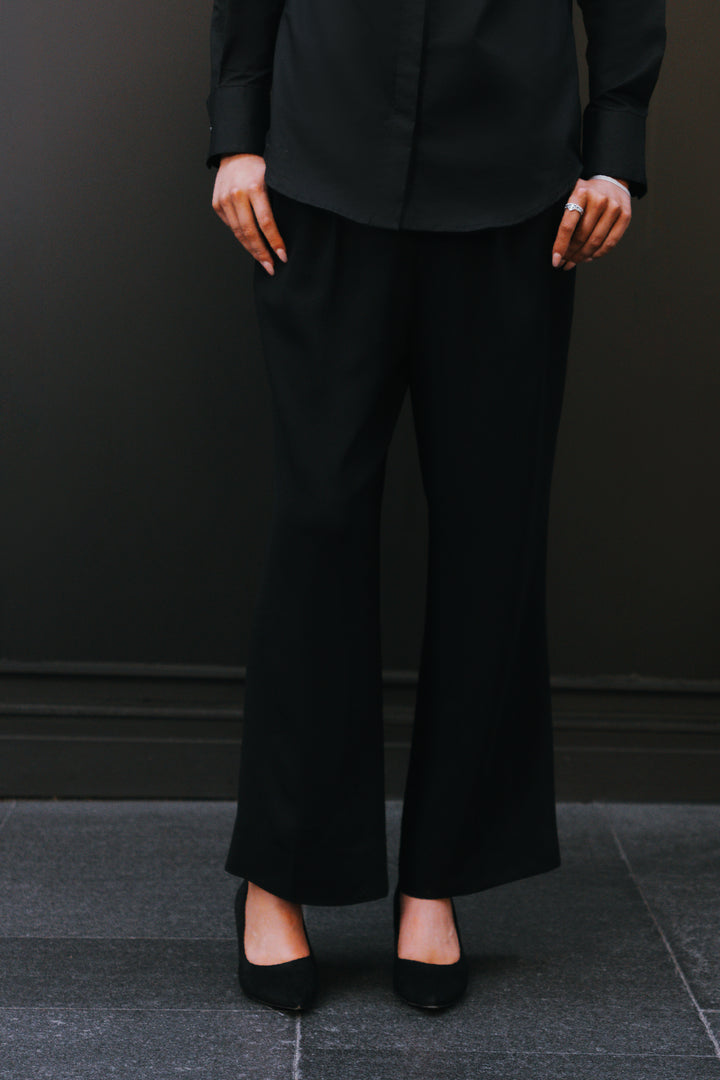 Black Cropped Wide Leg Trouser